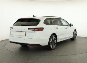 Škoda Superb - 2024