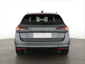 Škoda Superb - 2024