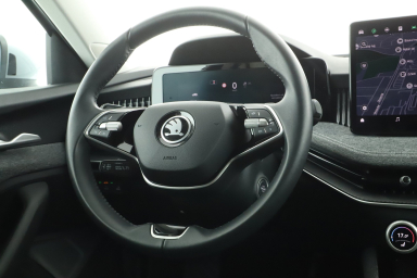 Škoda Superb - 2024