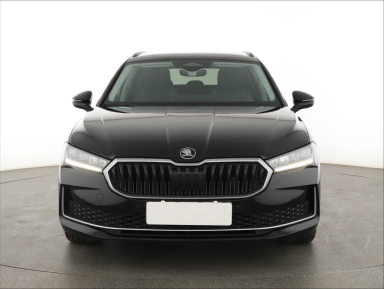 Škoda Superb - 2024