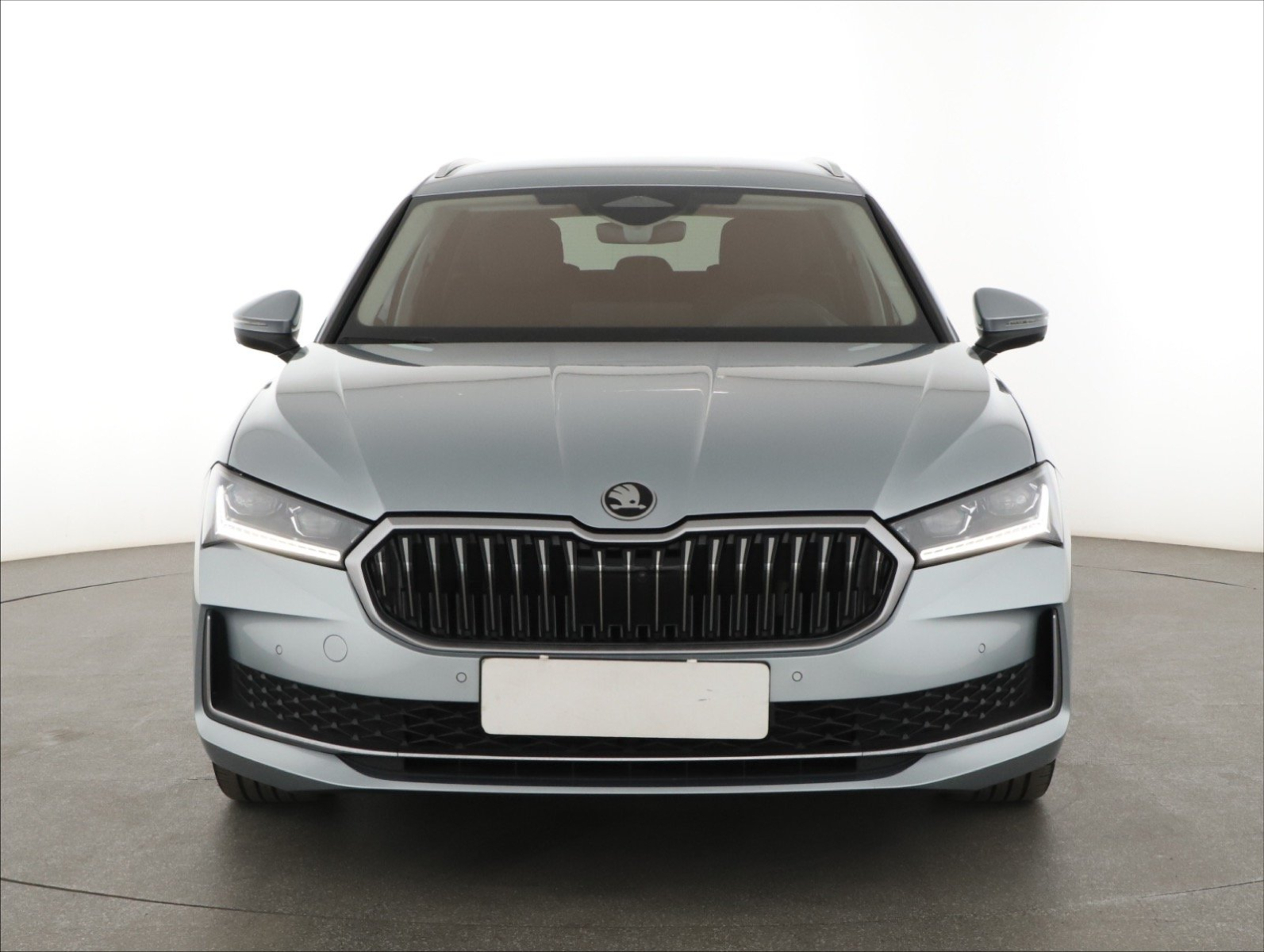 Škoda Superb - 2024