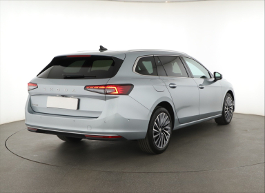 Škoda Superb - 2024