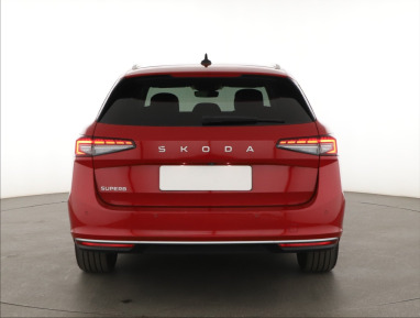 Škoda Superb - 2024