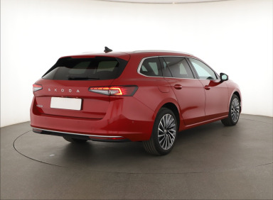 Škoda Superb - 2024