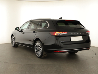 Škoda Superb - 2024