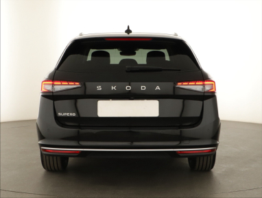 Škoda Superb - 2024