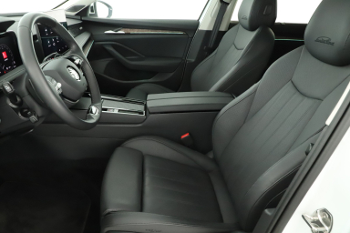 Škoda Superb - 2024