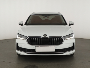 Škoda Superb - 2024