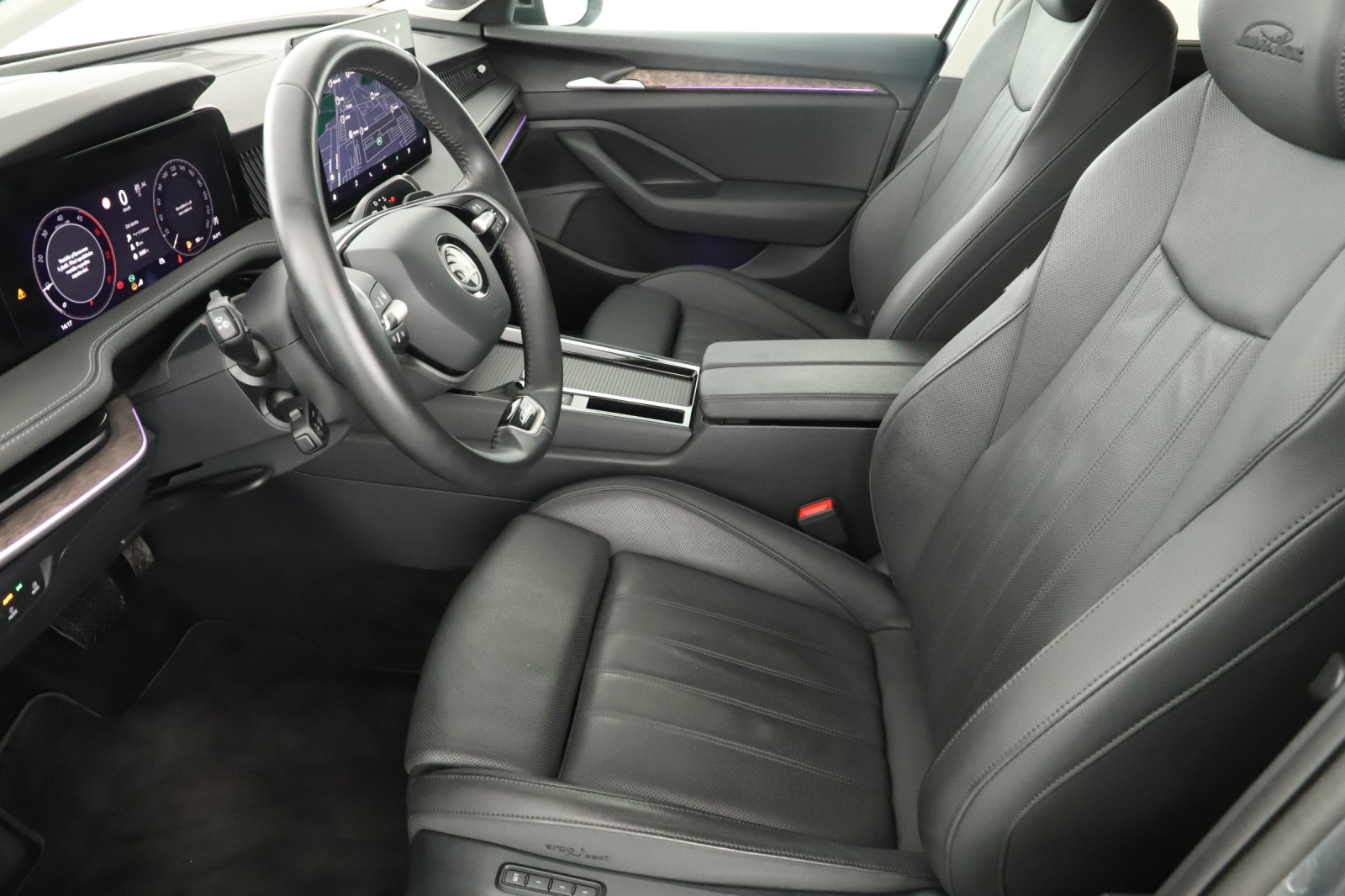 Škoda Superb - 2024