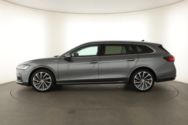 Škoda Superb - 2024