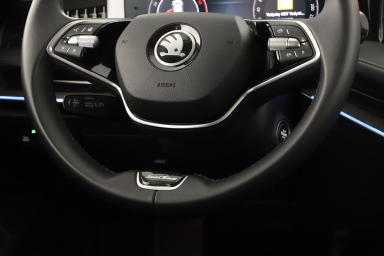 Škoda Superb - 2024