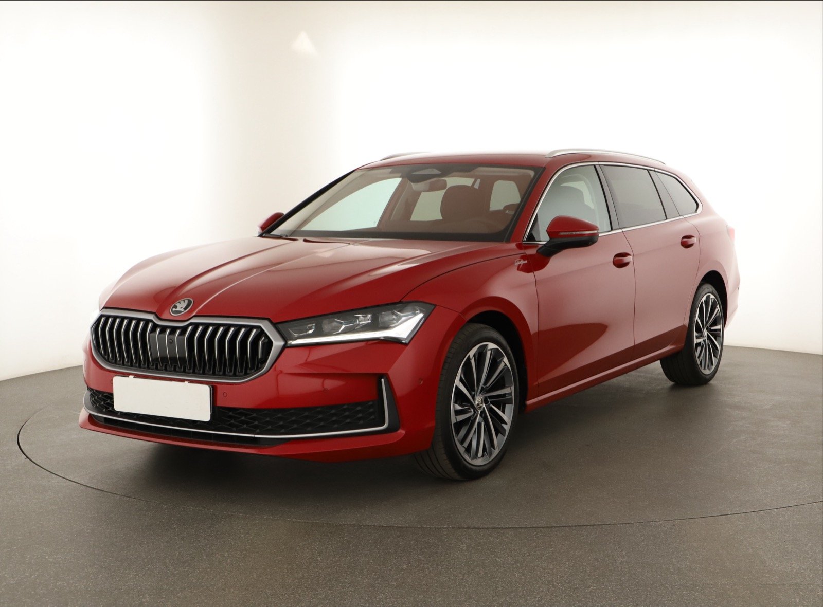Škoda Superb - 2024