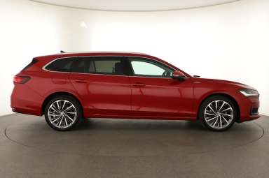Škoda Superb - 2024