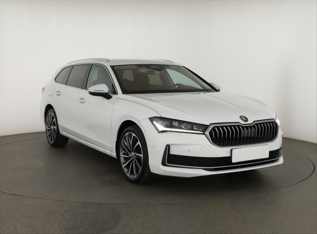 Škoda Superb 2024