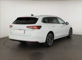 Škoda Superb - 2024