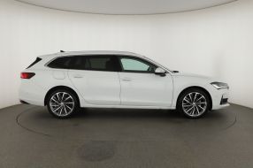 Škoda Superb - 2024