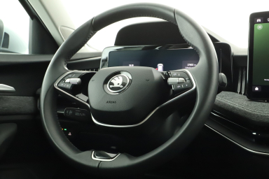Škoda Superb - 2024