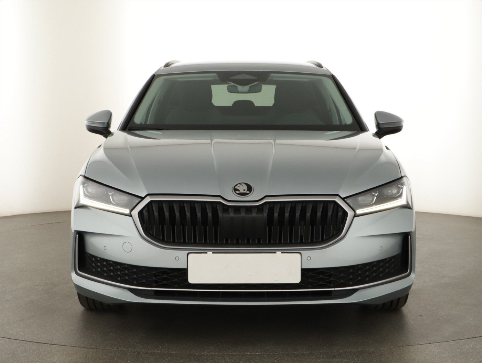 Škoda Superb - 2024