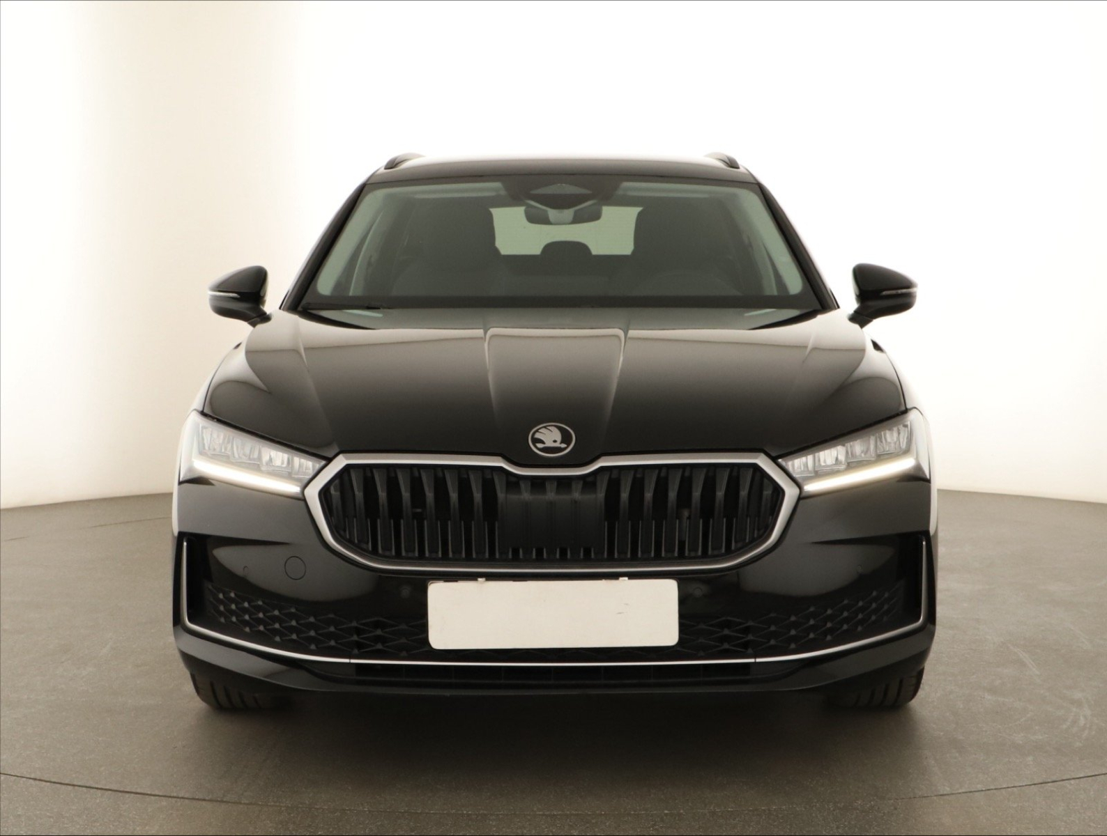 Škoda Superb - 2024