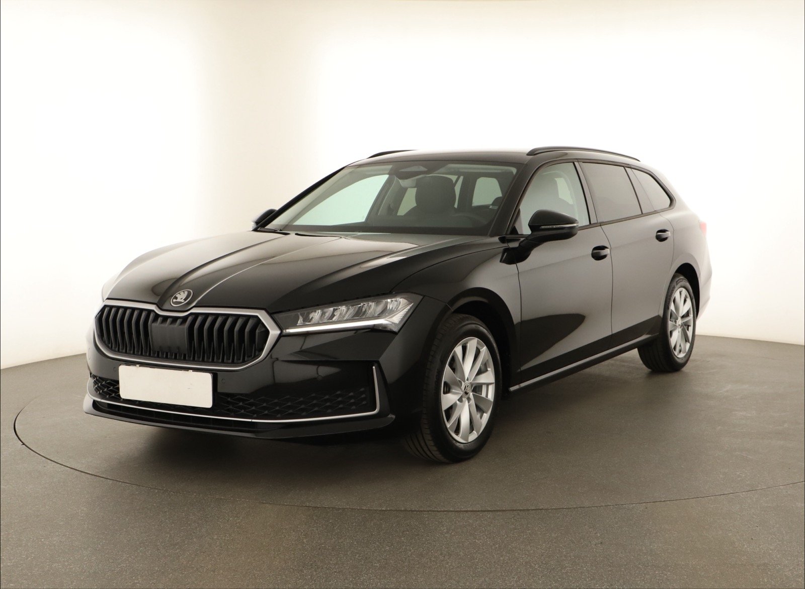 Škoda Superb - 2024