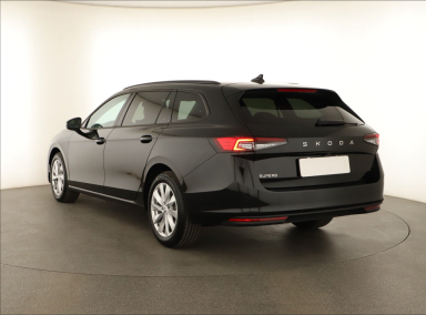 Škoda Superb - 2024