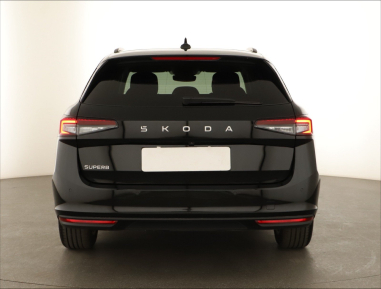 Škoda Superb - 2024