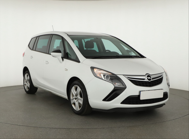 Opel Zafira 2016