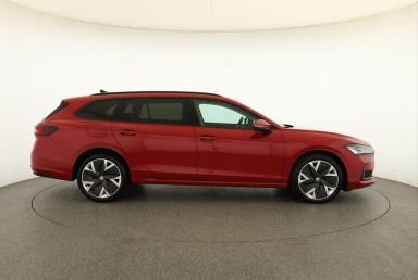 Škoda Superb - 2024