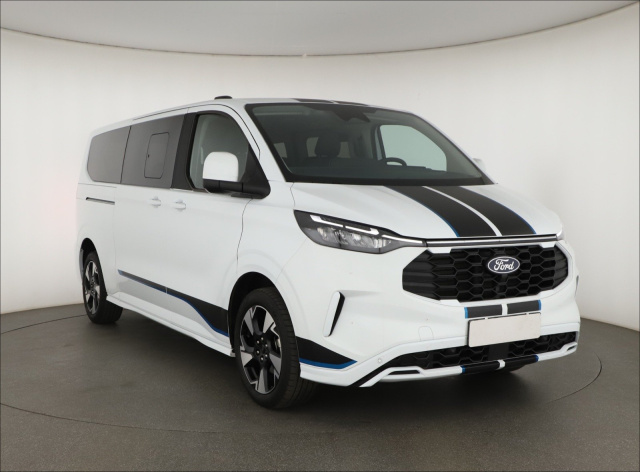 Ford Tourneo Custom 2024