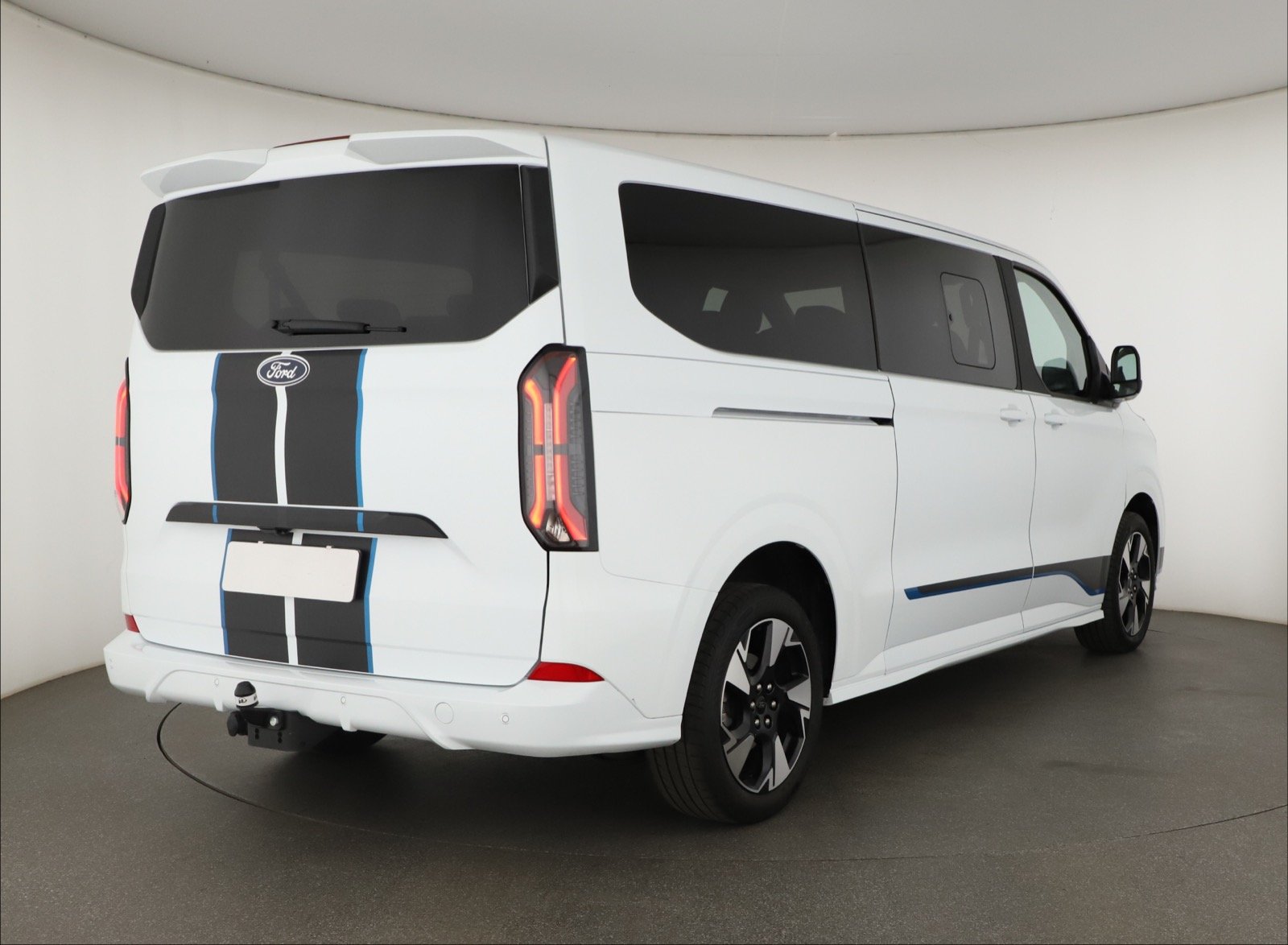 Ford Tourneo Custom - 2024