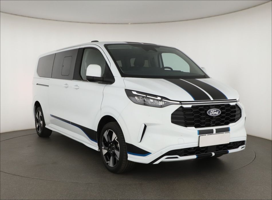Ford Tourneo Custom - 2024