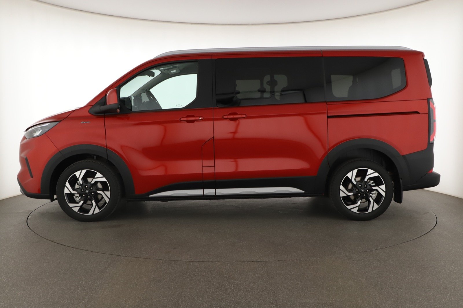 Ford Tourneo Custom - 2025