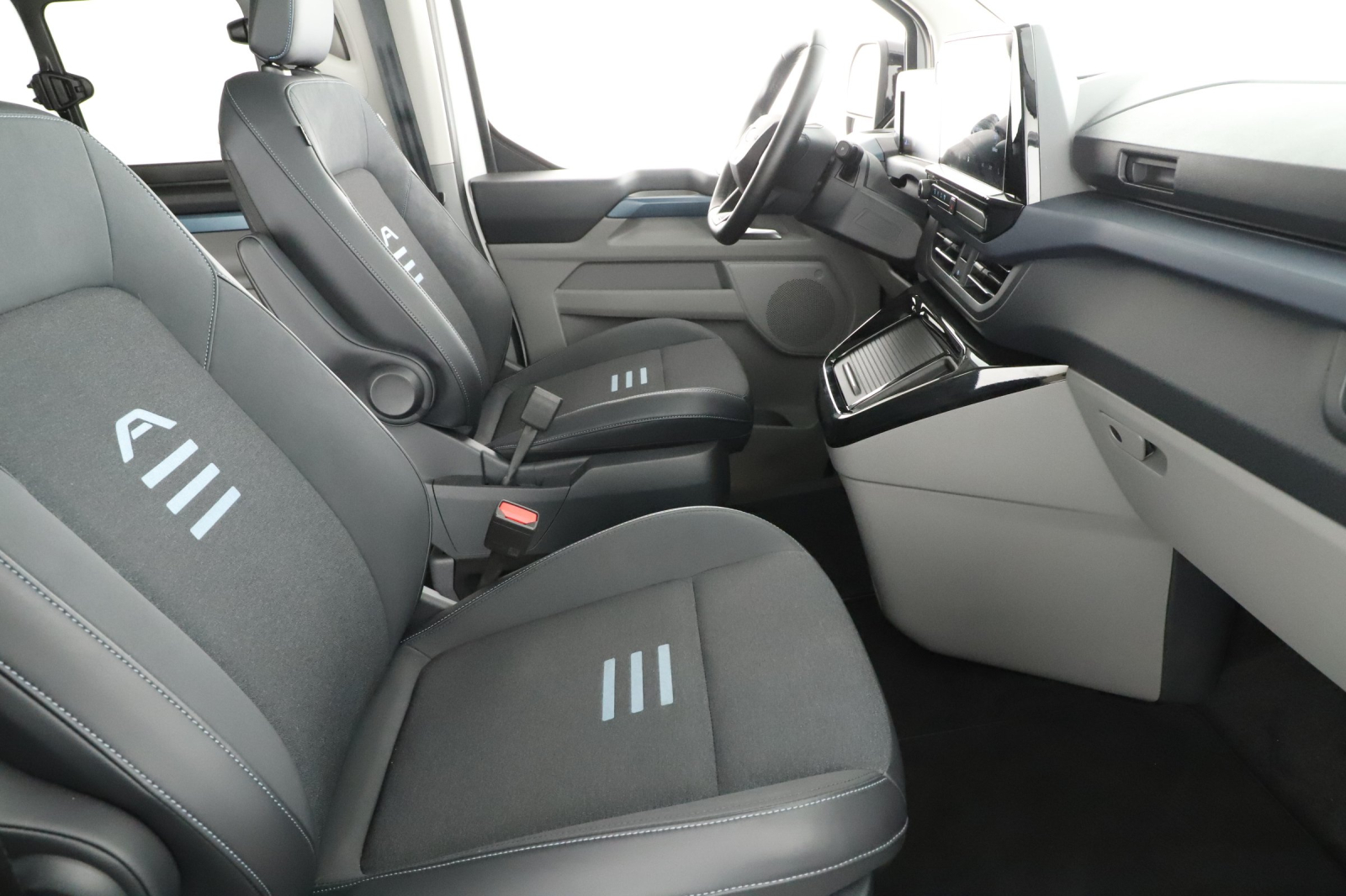 Ford Tourneo Custom - 2024