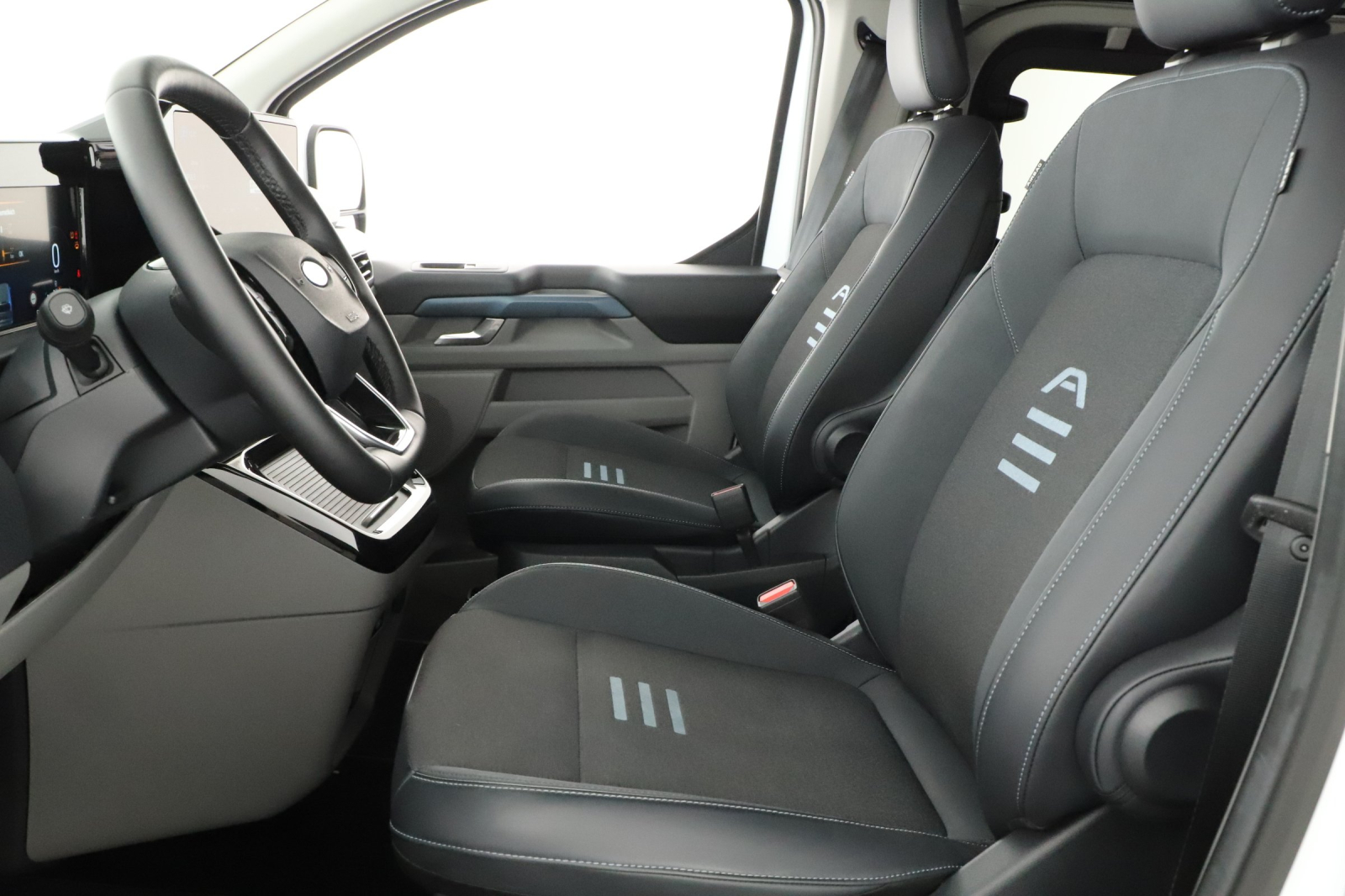 Ford Tourneo Custom - 2025