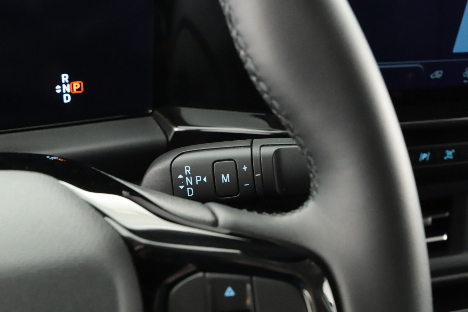 Ford Tourneo Custom - 2025