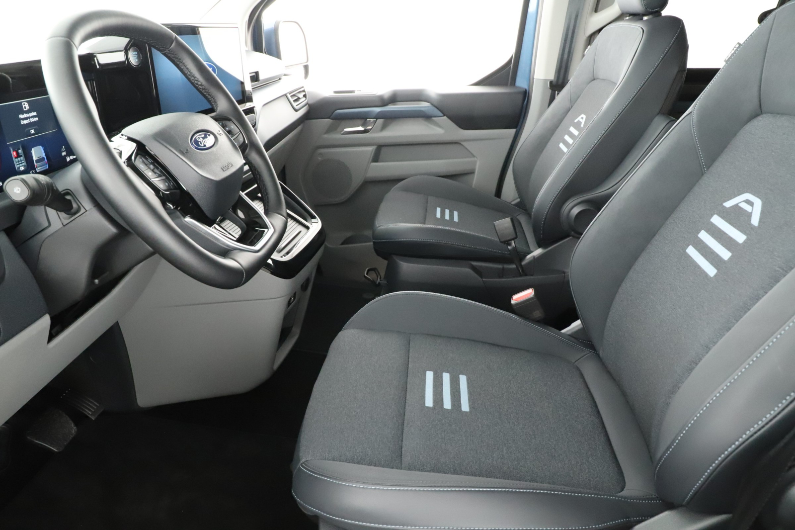 Ford Tourneo Custom - 2025