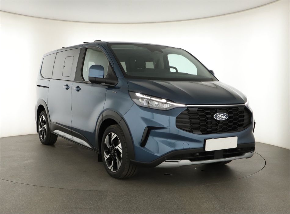 Ford Tourneo Custom - 2025