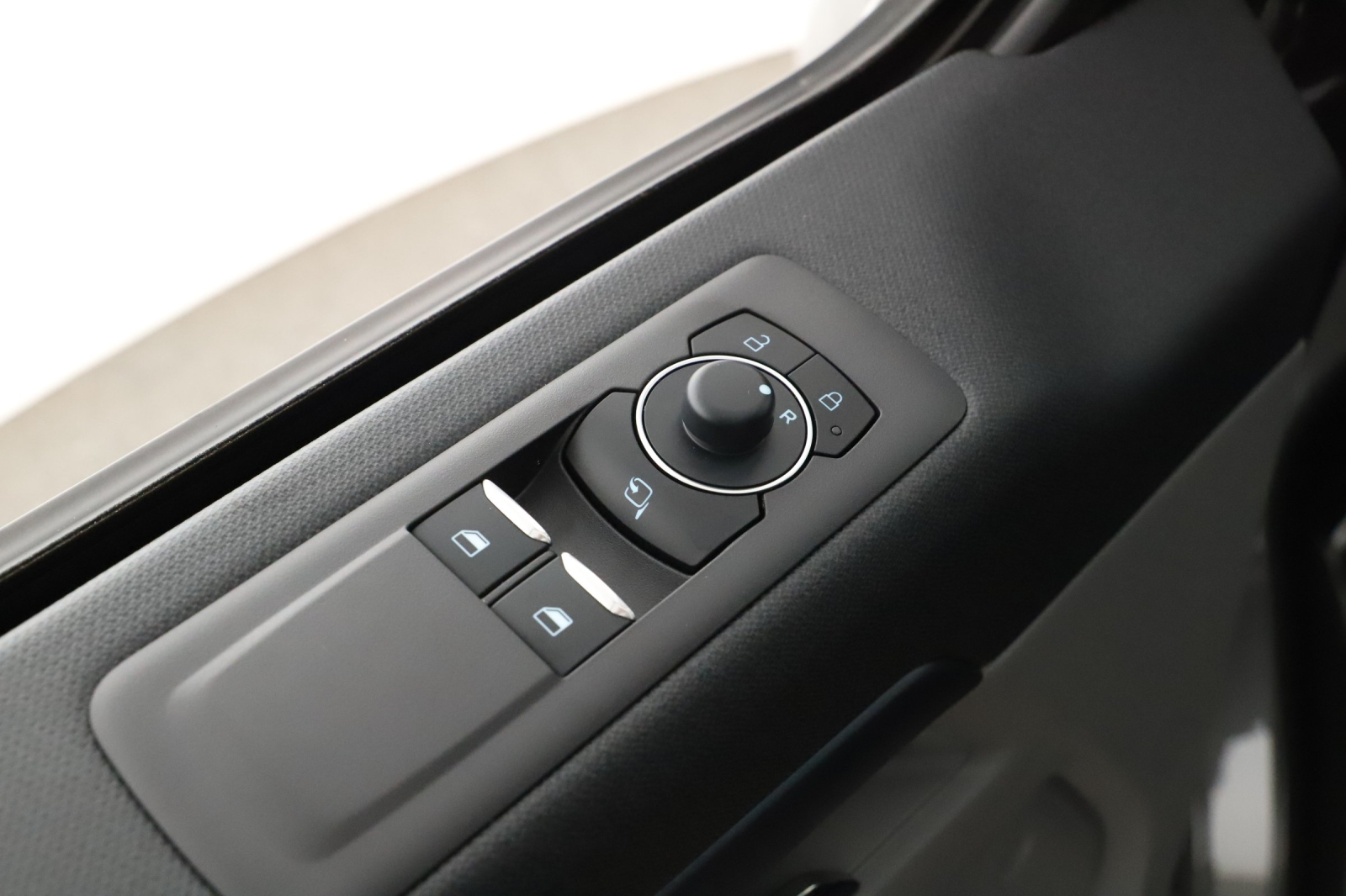 Ford Tourneo Custom - 2025