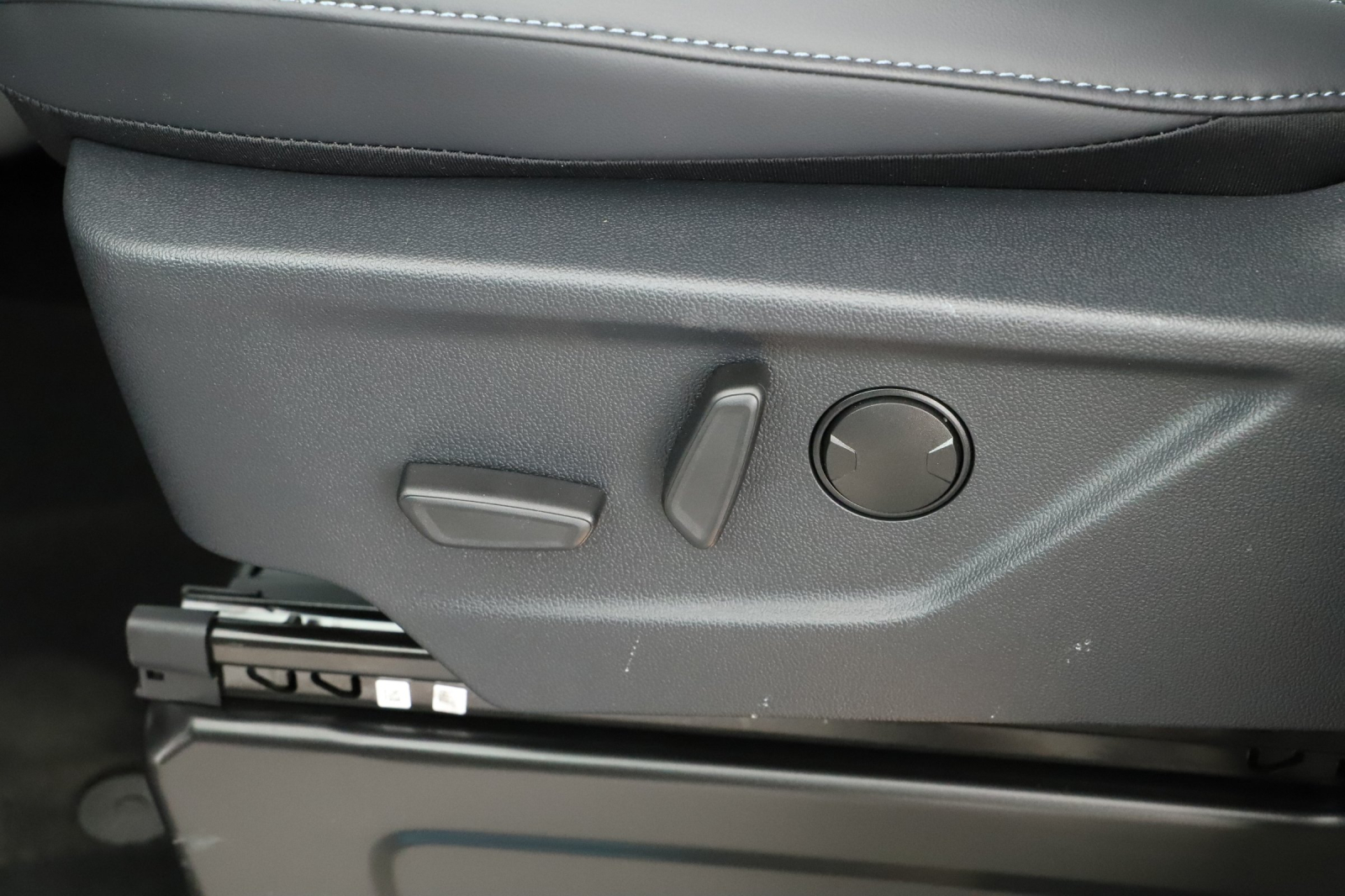 Ford Tourneo Custom - 2025