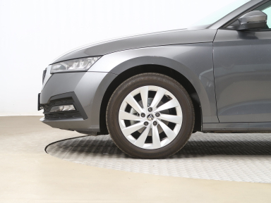 Škoda Octavia - 2024