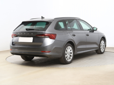 Škoda Octavia - 2024