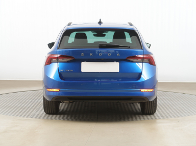 Škoda Octavia - 2024