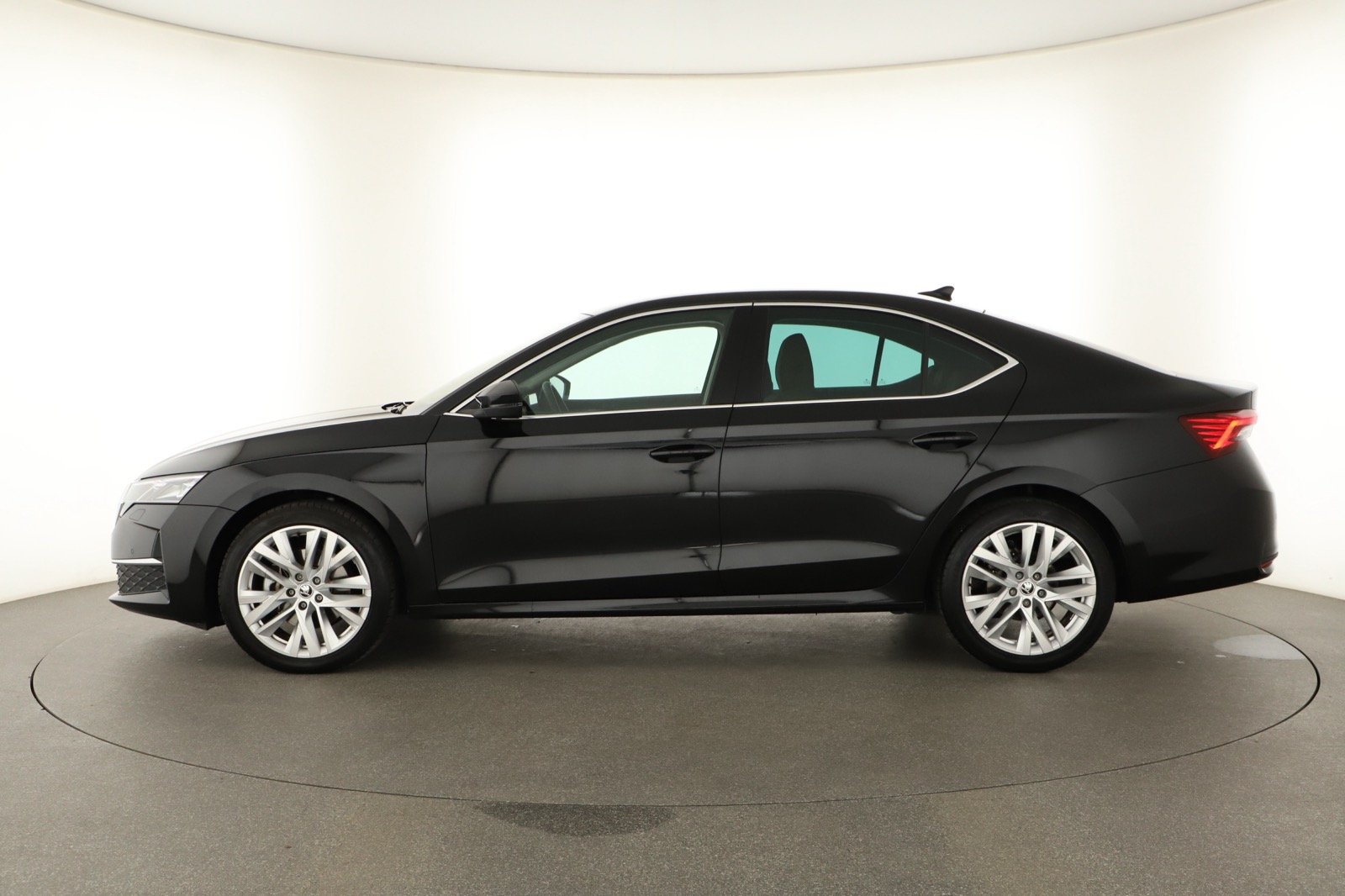 Škoda Octavia - 2024