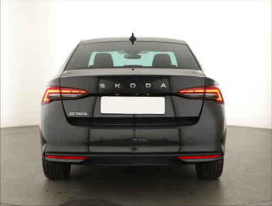 Škoda Octavia - 2024