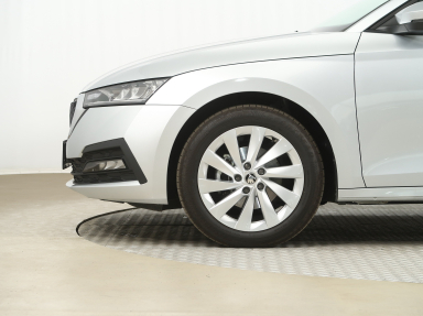 Škoda Octavia - 2024