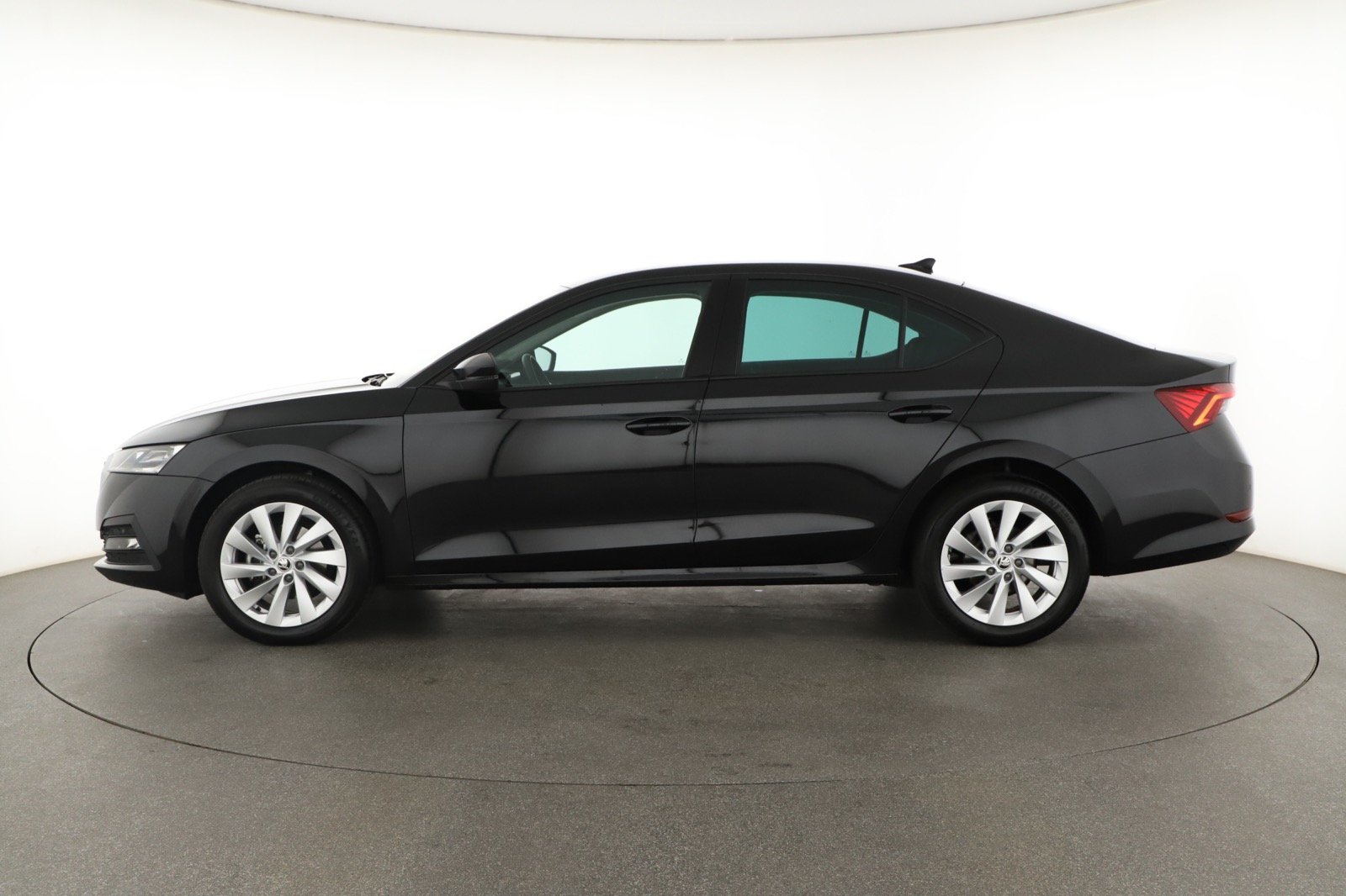 Škoda Octavia - 2024