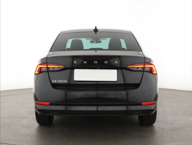 Škoda Octavia - 2024