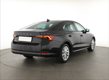 Škoda Octavia - 2024