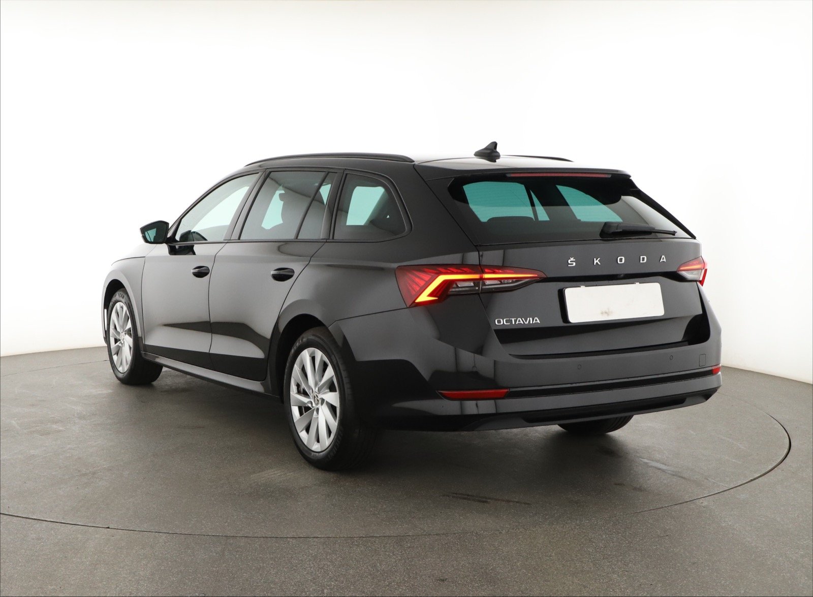 Škoda Octavia - 2024