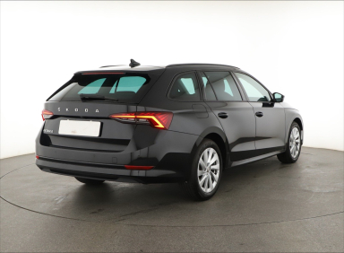 Škoda Octavia - 2024